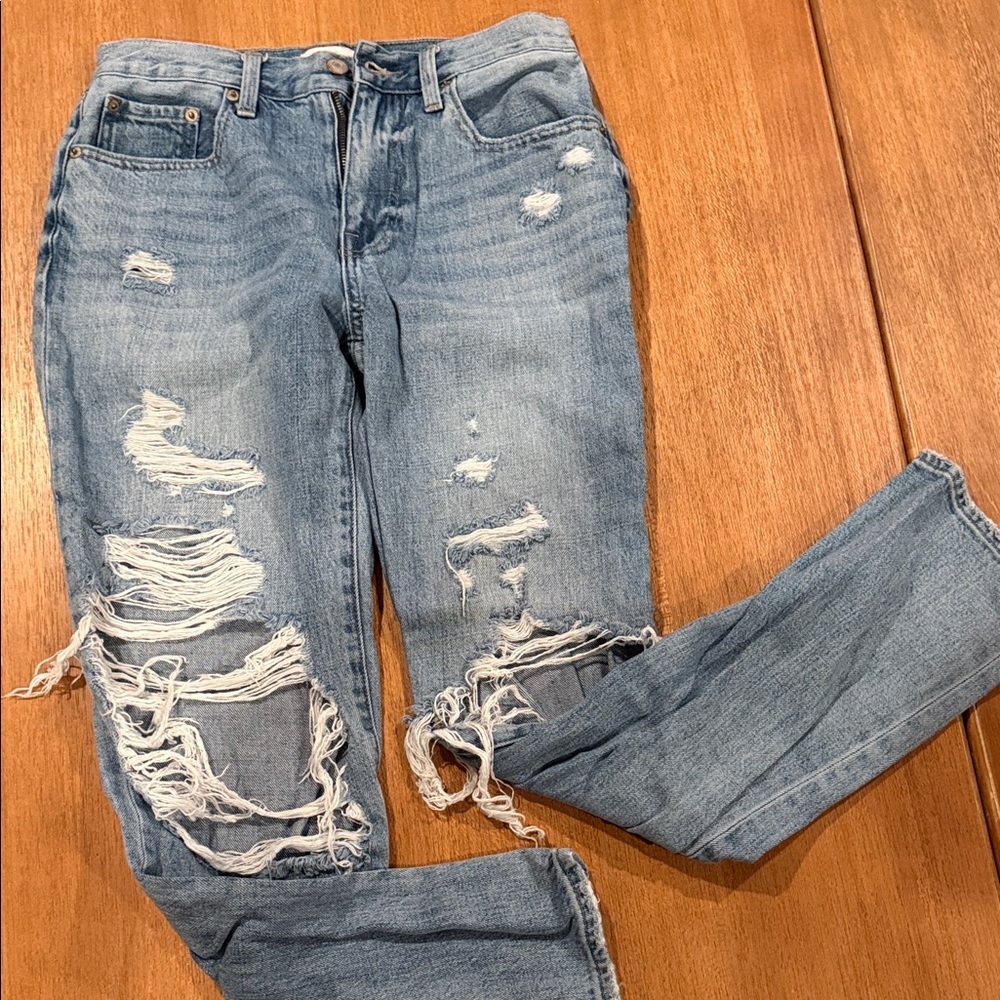 PISTOLA Distressed Blue Jeans
